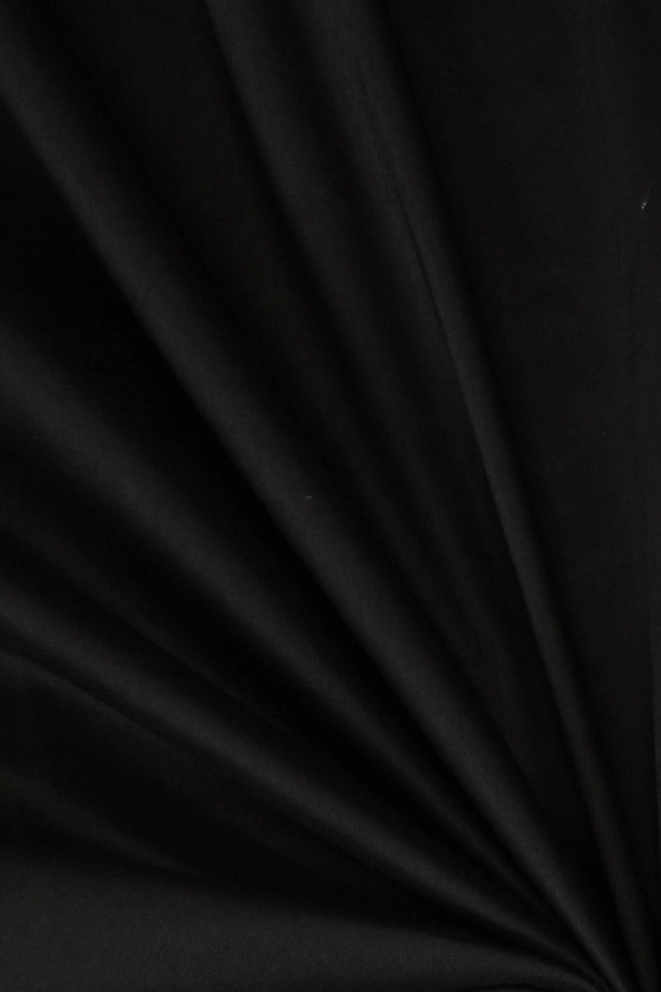 BLACK - CAMBRIC COTTON PLAIN DYED FABRIC 2.5 mtrs cut