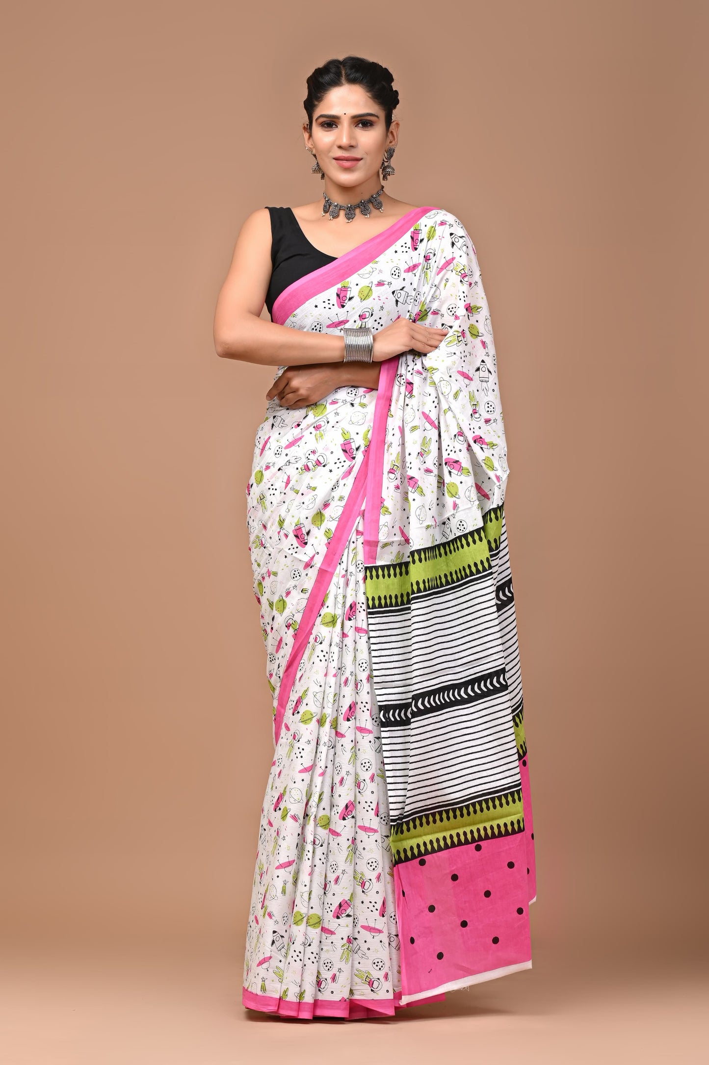 Astronsut Handblock Printed Cotton Mulmul Saree with Blouse Piece