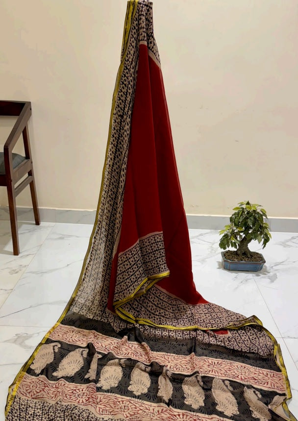 Premium Handblock Printed Pure Double Diamond Chiffon Saree with Matching Blouse Piece – Red & Black Traditional Design