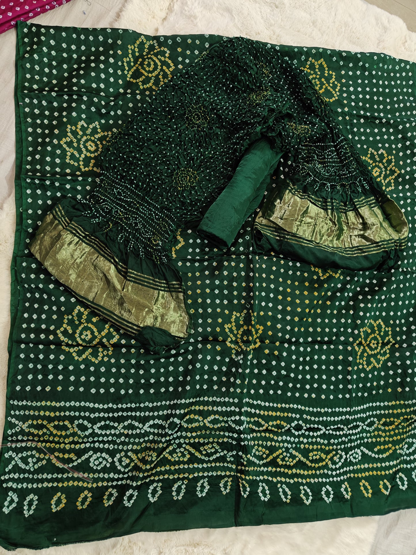 GREEN BANDHANI PURE GAJJI SILK FABRIC SUITS WITH HEAVY ZARI RICH HAND PALLU DUPATTA