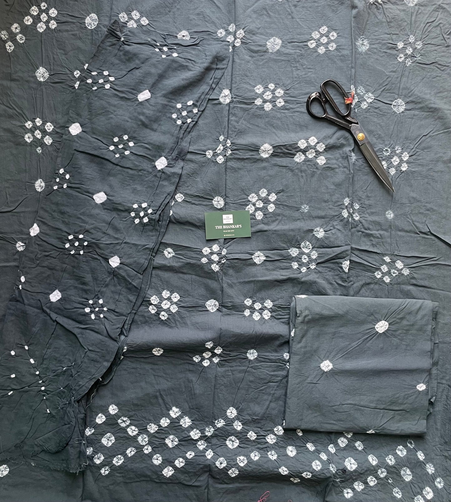 BANDHANI COTTON SUIT SET WITH MULMUL DUPATTA