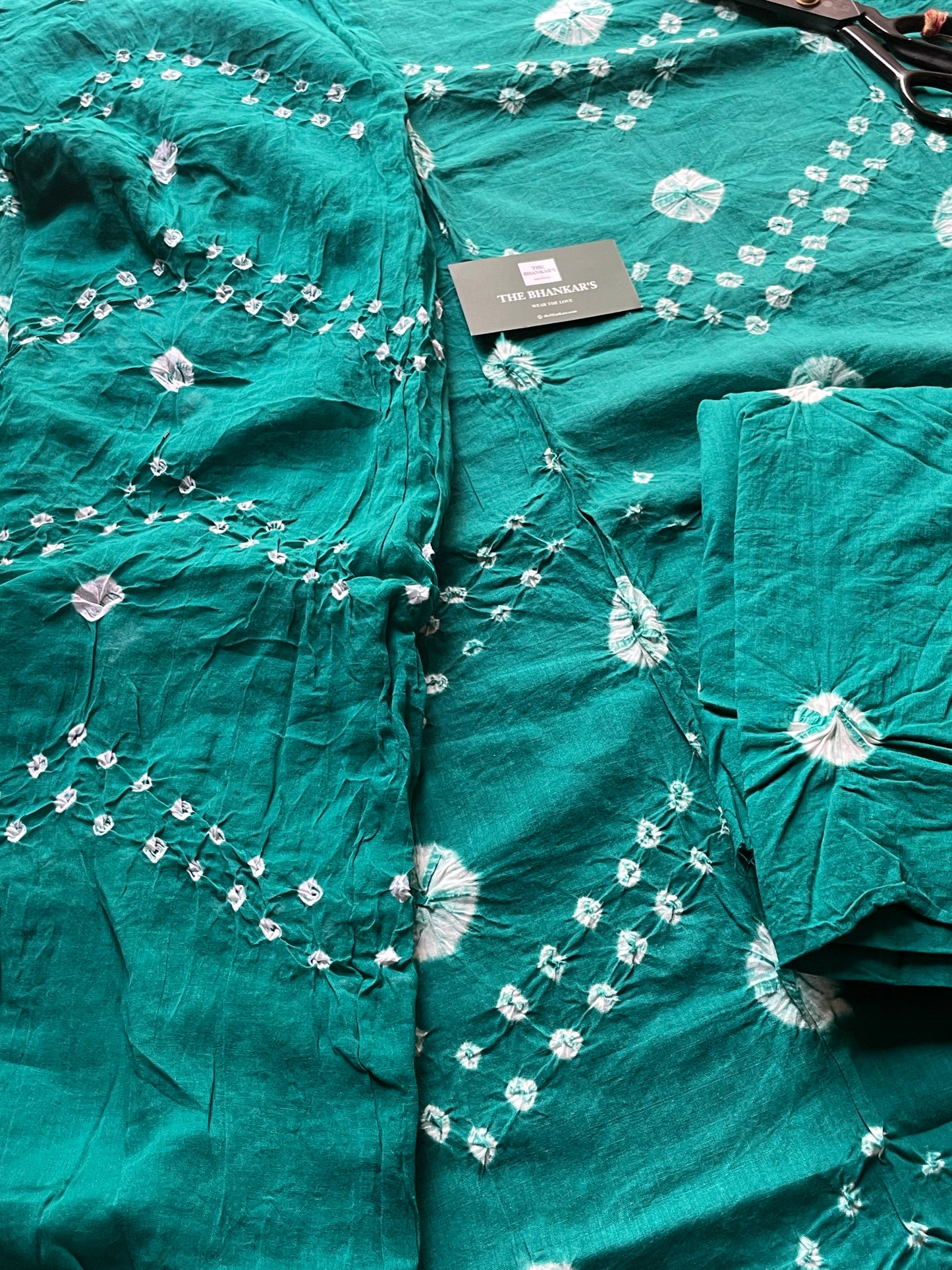 BANDHANI COTTON SUIT SET WITH MULMUL DUPATTA
