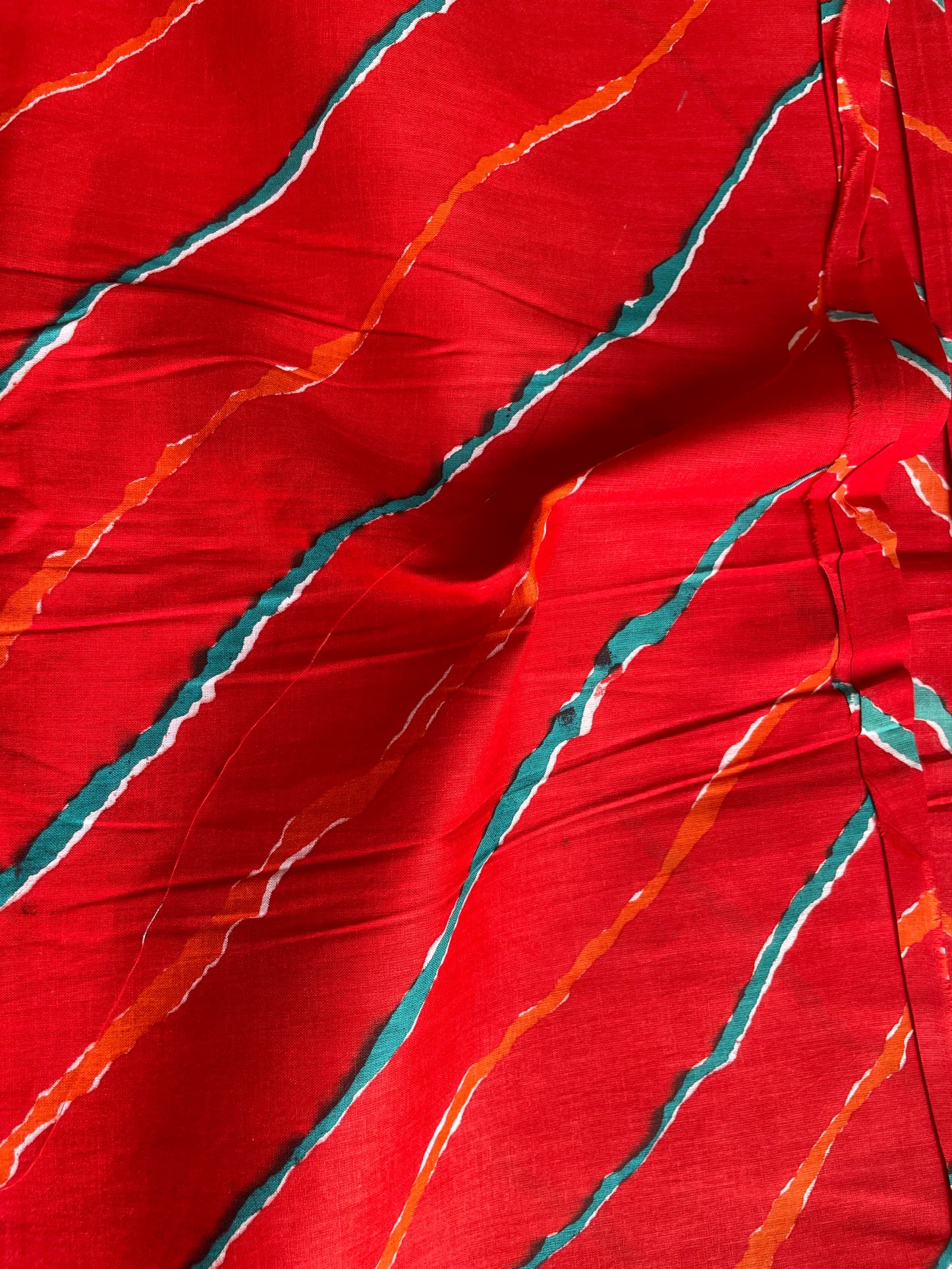 Red Multicoloured Lahariya Print Cotton Fabric