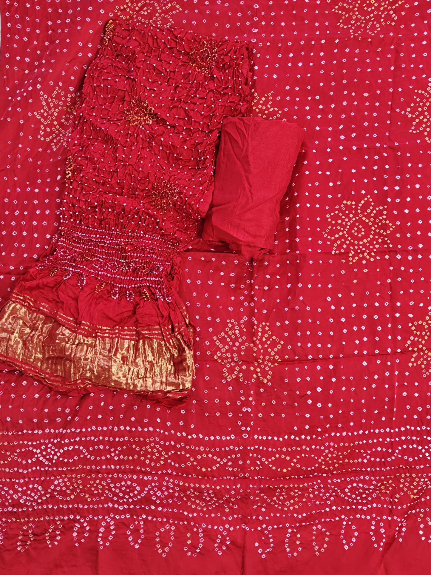 RED BANDHANI  PURE GAJJI SILK FABRIC SUITS WITH HEAVY ZARI RICH HAND PALLU DUPATTA