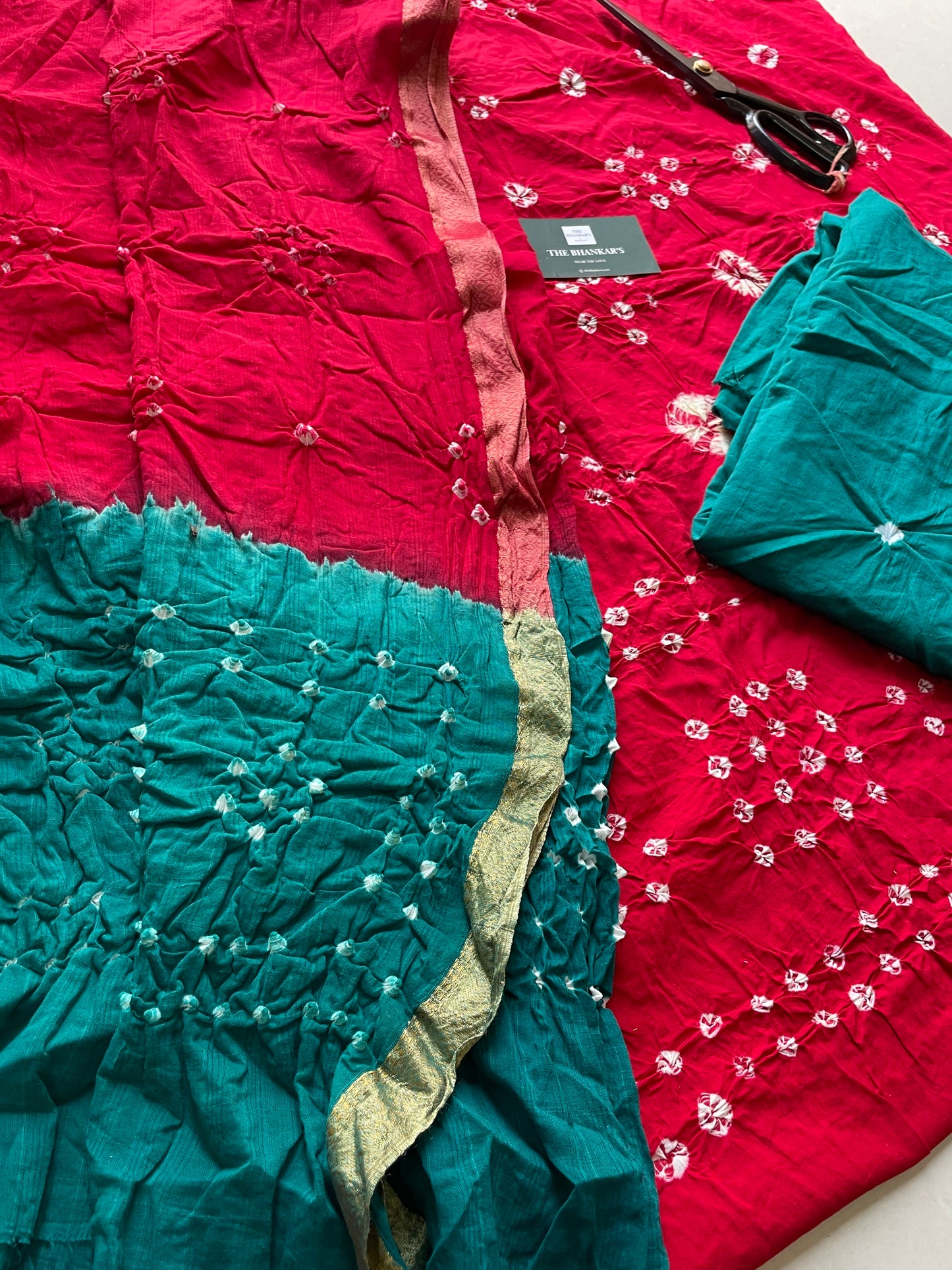 BANDHANI COTTON SUIT SET WITH MULMUL DUPATTA